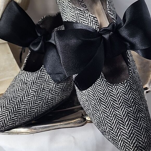 Coup D'Etat Size 8.5 M Beribboned Herringbone Heels - Picture 3 of 11